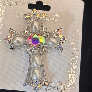 Rhinestone and Pearl cross brooch ￼Silver tone